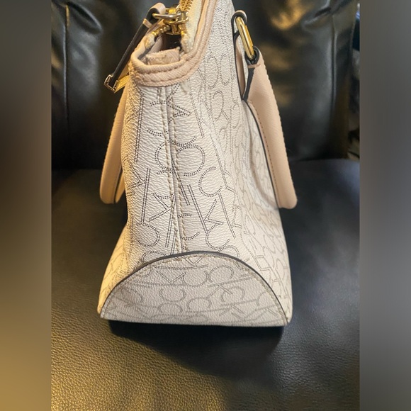 Preloved Calvin Klein satchel handbag - Picture 7 of 11